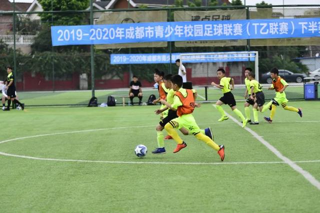 曼城15轮后排第4 上赛季同期也是第4但最终夺冠